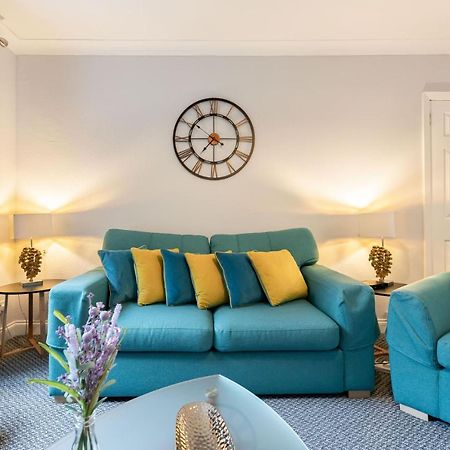 Ground-Fl Two Bedroom Apartment In Bridge Of Allan Exterior foto