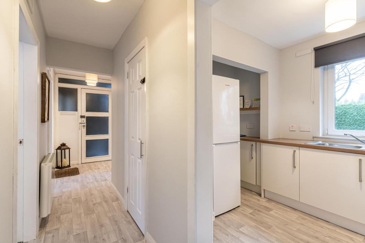 Ground-Fl Two Bedroom Apartment In Bridge Of Allan Exterior foto
