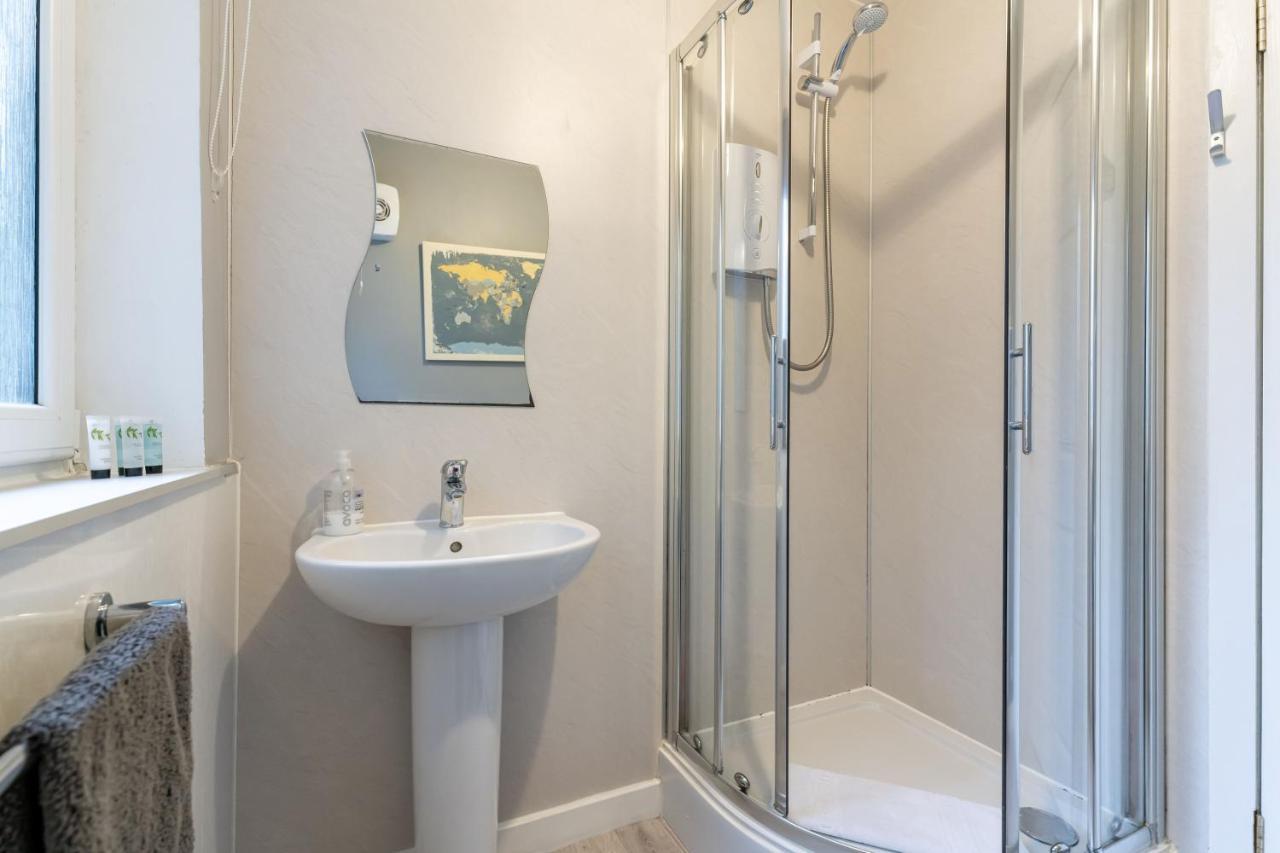 Ground-Fl Two Bedroom Apartment In Bridge Of Allan Exterior foto